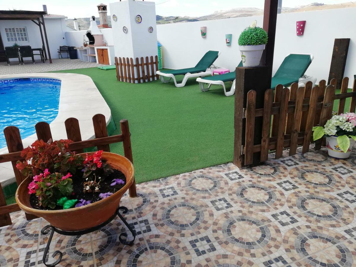La Casita De Madera Villa Ardales Luaran gambar