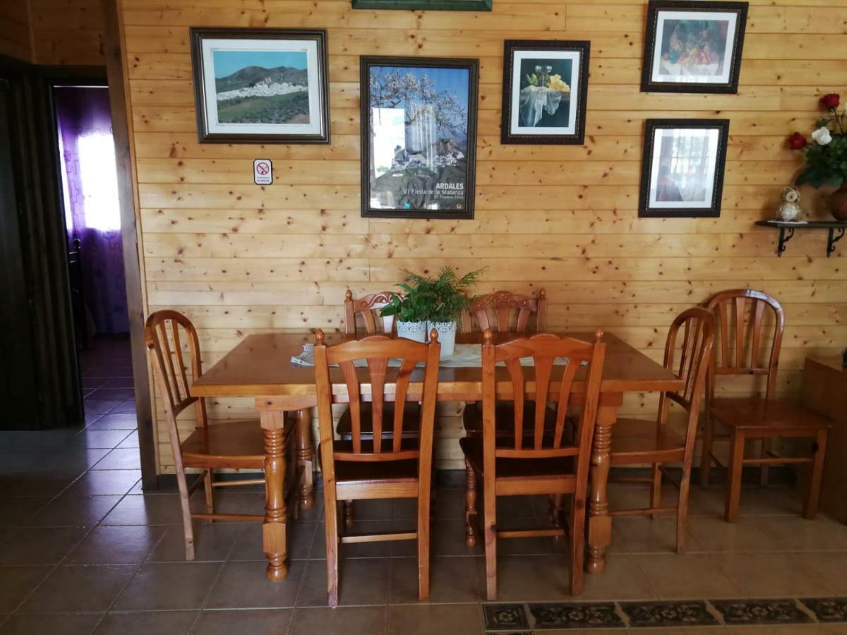 La Casita De Madera Villa Ardales Luaran gambar